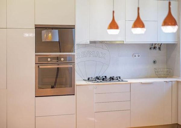 Apartamento T3 em Lisboa