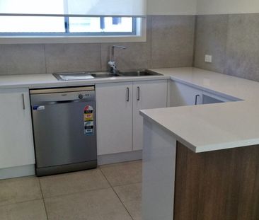 Stylish Townhouse in Prime Park Beach Location - Photo 3