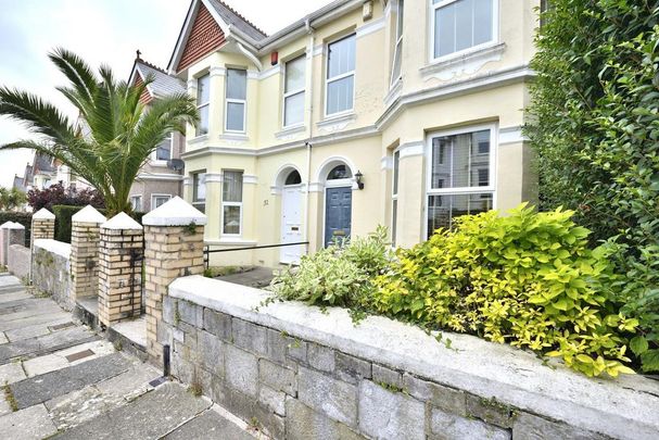 3 bedroom terraced house to rent - Photo 1