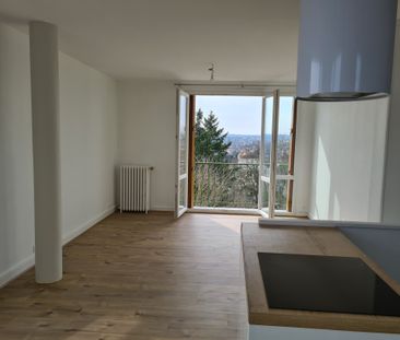 Location Appartement 5 pièces 67m² AVON 77210 - Photo 1