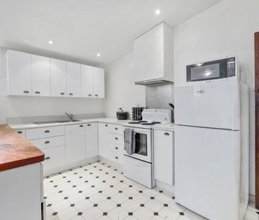 80A Queen Street, Central Dunedin - Photo 3