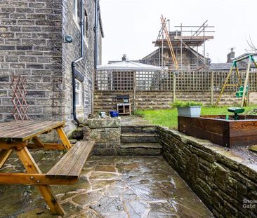 4 bedroom terraced house to rent - Photo 5