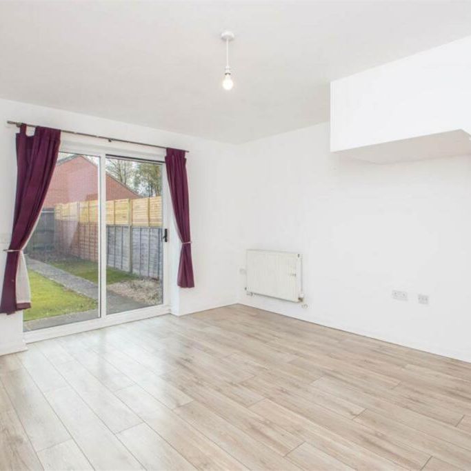 2 bedroom terraced house to rent - Photo 1