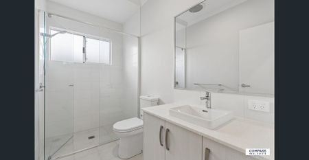 Brand-New 5-Bedroom Home in Lakelands - Photo 3