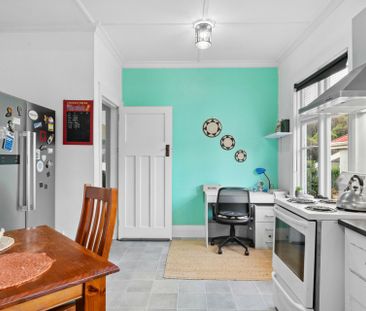 A tidy and spacious home! - Photo 3