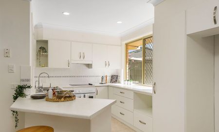 177 Matthew Flinders Drive, Port Macquarie NSW 2444 - House For Rent | Domain - Photo 2