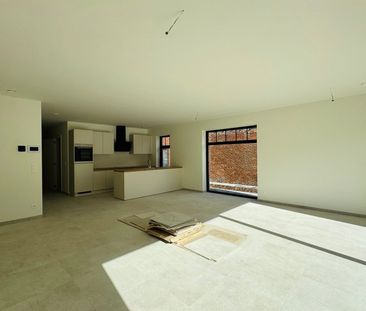 Nieuwbouwappartement op het gelijkvloers met tuin - Photo 1