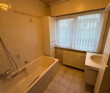 Ruime gelijkvloerse woning met 3 slaapkamers in rustige omgeving. - Foto 6