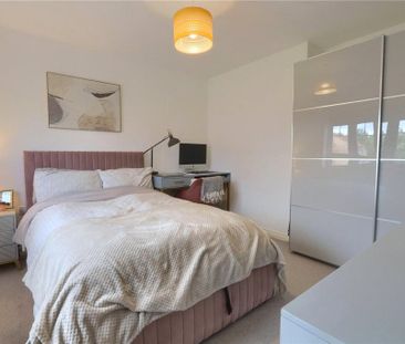 4 bedroom detached house to rent - Photo 5