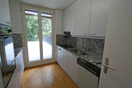Charmante Dachwohnung direkt am Zürichsee mit Terrasse und Balkon - Foto 5