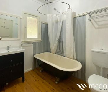 14 Dameeli Avenue, Kirrawee NSW 2232 - Photo 5