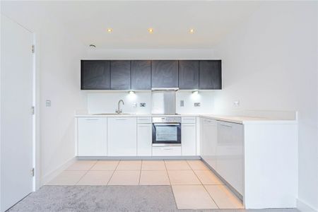 1 bed Flat for rent - Photo 4