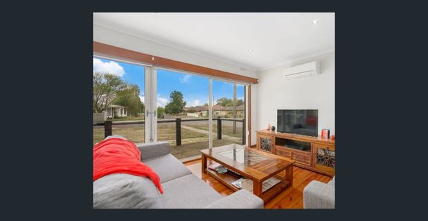 Charming Family Home in Alfredton – Perfectly Located! - Photo 1