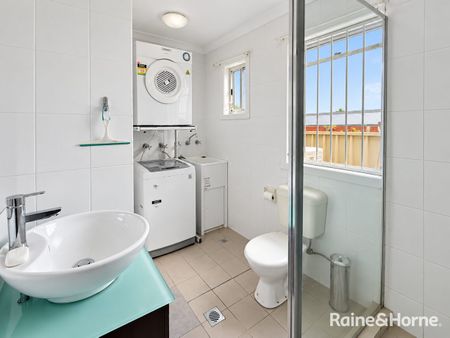 Fully-Furnished Property in a Perfect Location - Photo 5