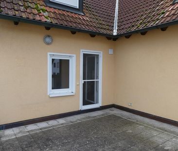 2 Zimmer Wohnung mit großer Dachterrasse in Roßtal, am Bahnhof! - Photo 2