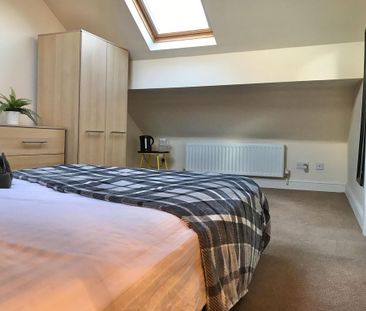 1 bedroom in a house share to rent - Photo 3