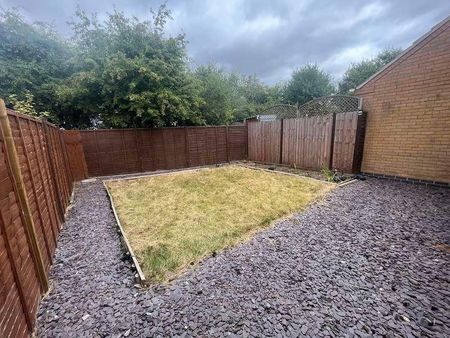 Chichester Close, Ellistown, LE67 - Photo 2