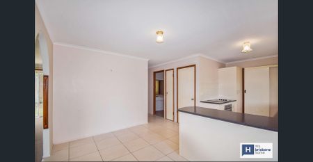 Neat & Tidy Low-set Home with Pool - Photo 5