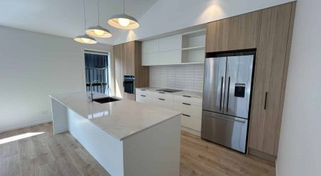 Longview Easy Living - Photo 2