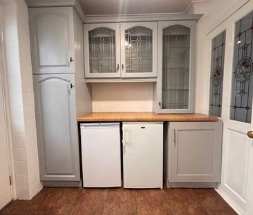 The Green, Huthwaite, NG17, Sutton-In-Ashfield - Photo 4