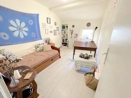 A LOUER PUGNAC MAISON DE TYPE 4 AVEC JARDIN ET GARAGE - SECTEUR PUGNAC - Photo 5