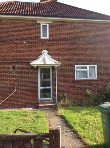 3 bedroom semi-detached house to rent - Photo 3