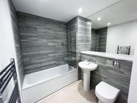 Lowgate, HULL - Photo 5