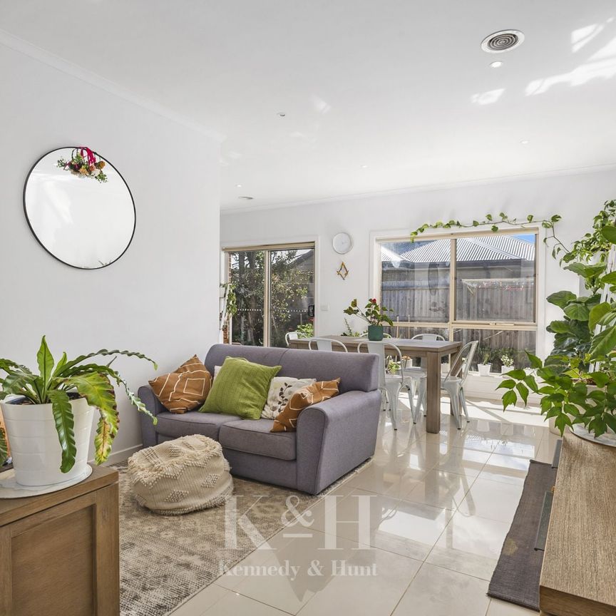 4/14-16 Rodney Street, Gisborne - Photo 1