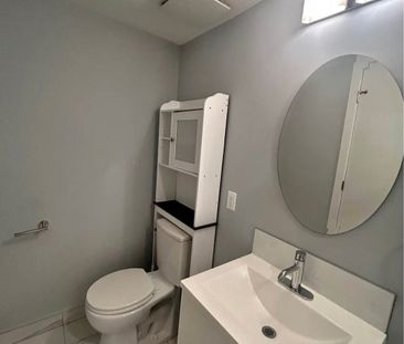 158 Osgoode - Photo 3