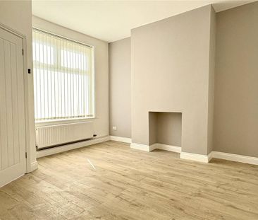 4 bedroom terraced house to rent - Photo 1
