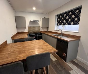 4 Bedroom House To Rent - Photo 2