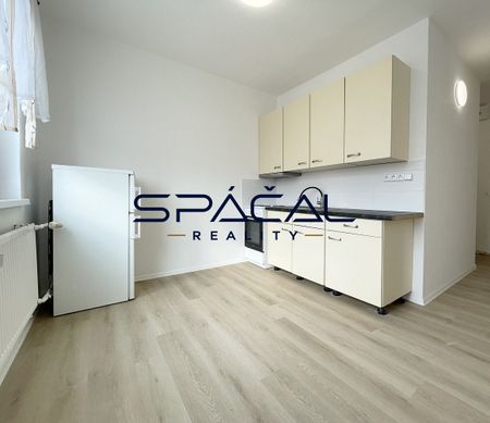 Pronájem bytu 1+1 40 m² - Photo 2