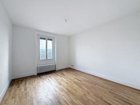 Bel appartement de 3.5 pièces au centre-ville, entièrement rénové - Foto 3