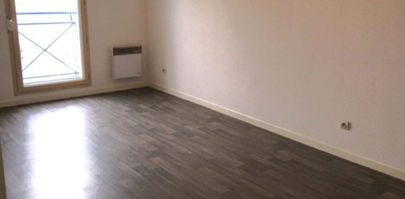 T3 GARE NORD - Photo 2