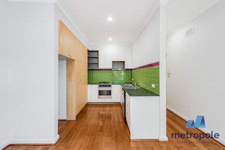 4/128 Tennyson Street, ELWOOD, VIC - Photo 5