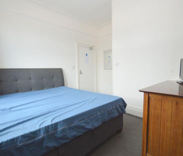 1 bedroom property to rent - Photo 2