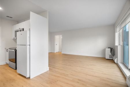 For Lease - 329 The West Mall N/A Unit# 303, Toronto, Ontario - Photo 2