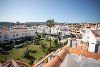 Chalet Adosado en alquiler en Casares – Málaga | Gilmar Consulting