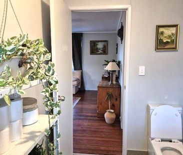 Modern Spacious Family Home in a Convenient Location! - Photo 5