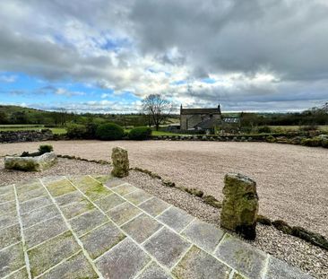 2 bedroom detached bungalow to rent - Photo 1