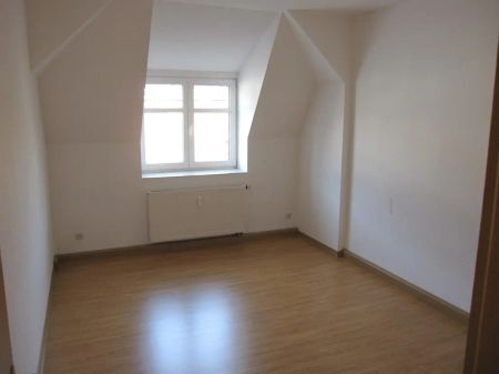 praktische 4-Zimmer Etagenwohnung im DG in Plauen-Preißelpöhl - Photo 5