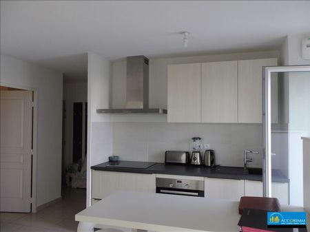 APPARTEMENT RECENT VILLEURBANNE - 3 pièce(s) - 60.73 m2 + Terrasse de 30m² + Place de stationnement Villeurbanne (69100) Le bien en vidéo - Photo 2