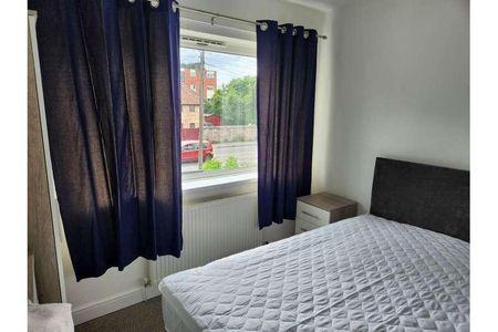 Taunton Road, Bridgwater, TA6 - Photo 2