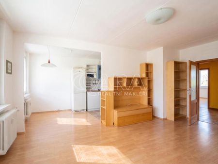 Pronájem bytu 3+1 70 m2 - Photo 2