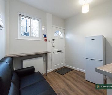 Studio to rent - Photo 6