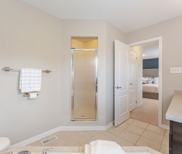 For Lease - 996 Savoline Boulevard, Milton, Ontario - Photo 5