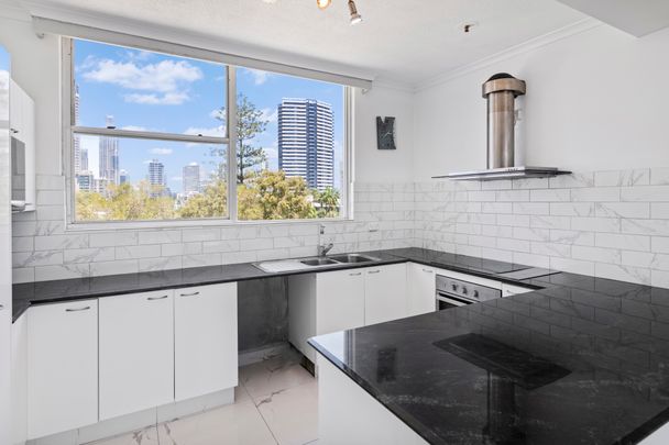 Stunning 2-Bedroom Apartment - Modern Living in a Prime Location! - Photo 1