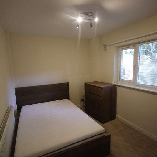 Sussex Place, Slough, SL1 - Photo 1