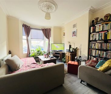 The Chase, Pinner, HA5 5QP - Photo 2
