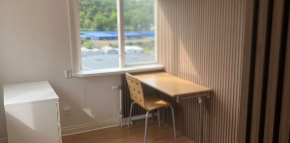 Gamla riksvägen, Kållered - Photo 2